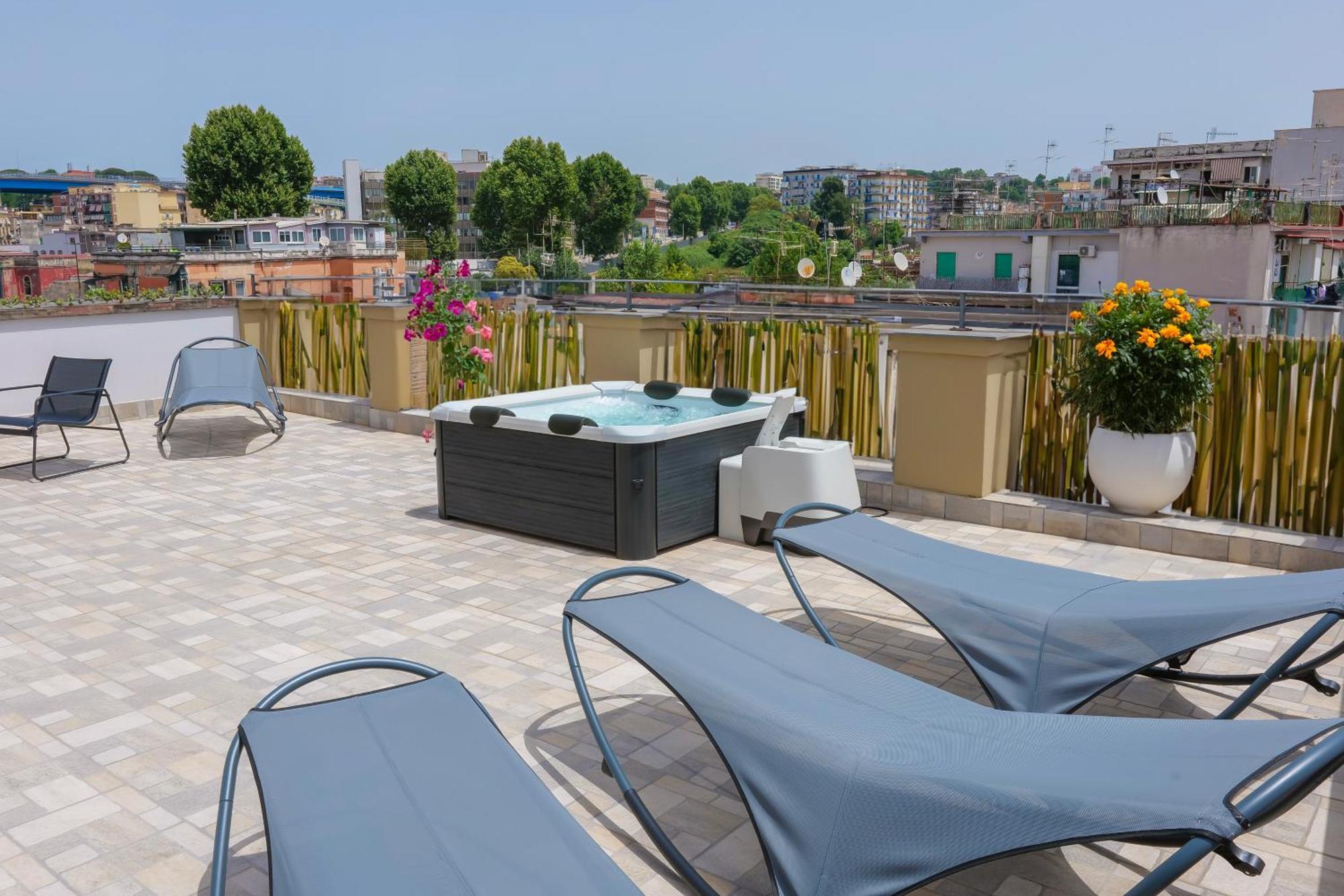Maison d'hôtes Rooftop Parthenopeo Contemporary Naples